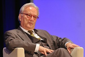 Dr. Hannes Swoboda