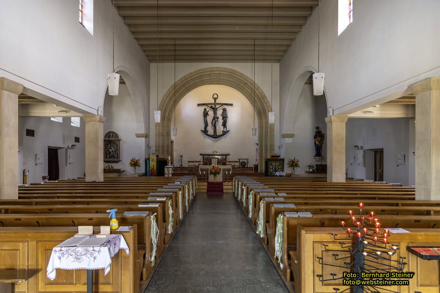 Pfarrkirche St. Johannes der Tufer in Deutsch-Wagram, Juli 2024