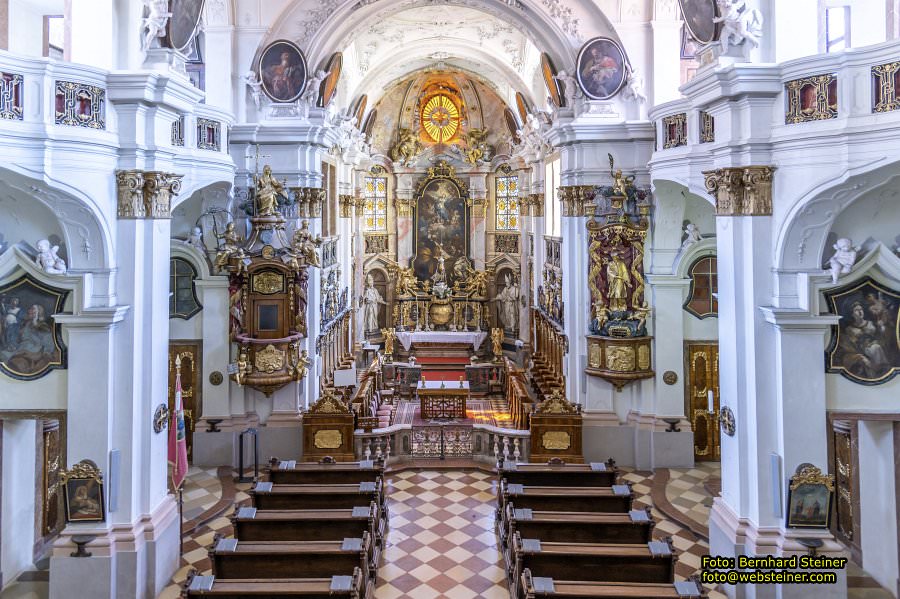 Stift D�rnstein an der Wachaubahn, Juni 2023