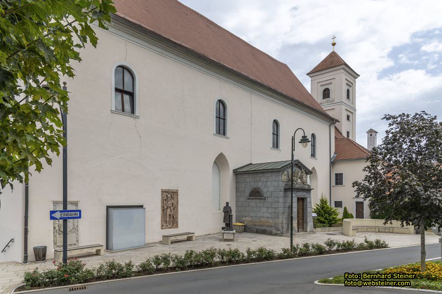 Burg G�ssing in G�ssing, Juli 2026