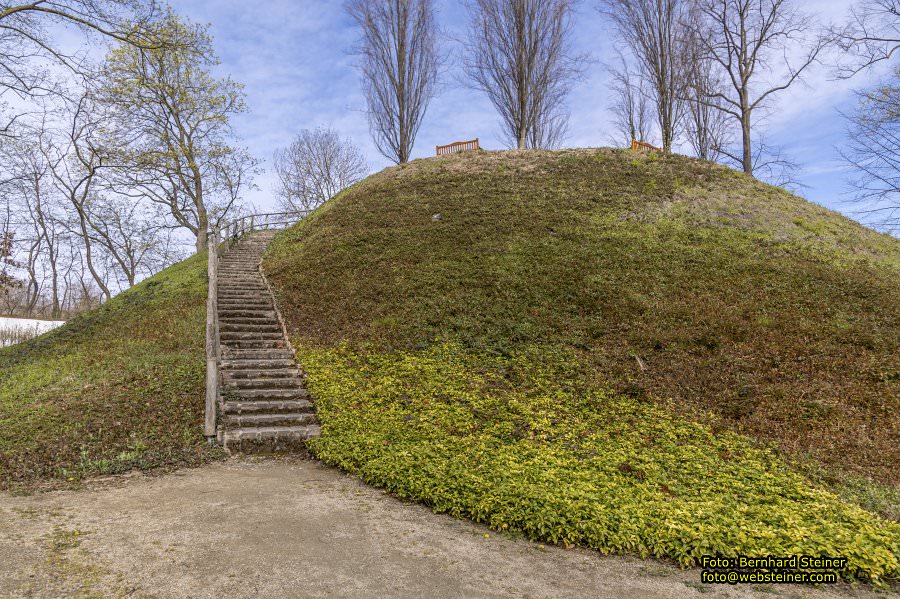 Der Heldenberg, April 2023