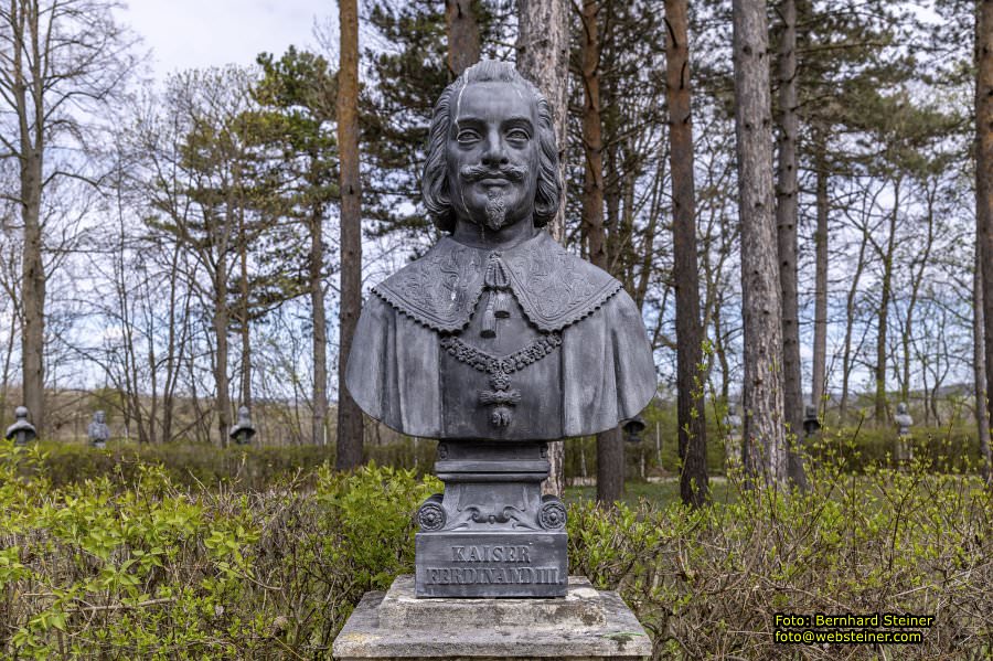 Der Heldenberg, April 2023