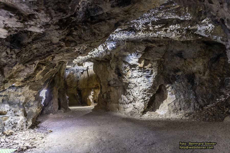 Hermannsh�hle, Kirchberg am Wechsel, August 2023