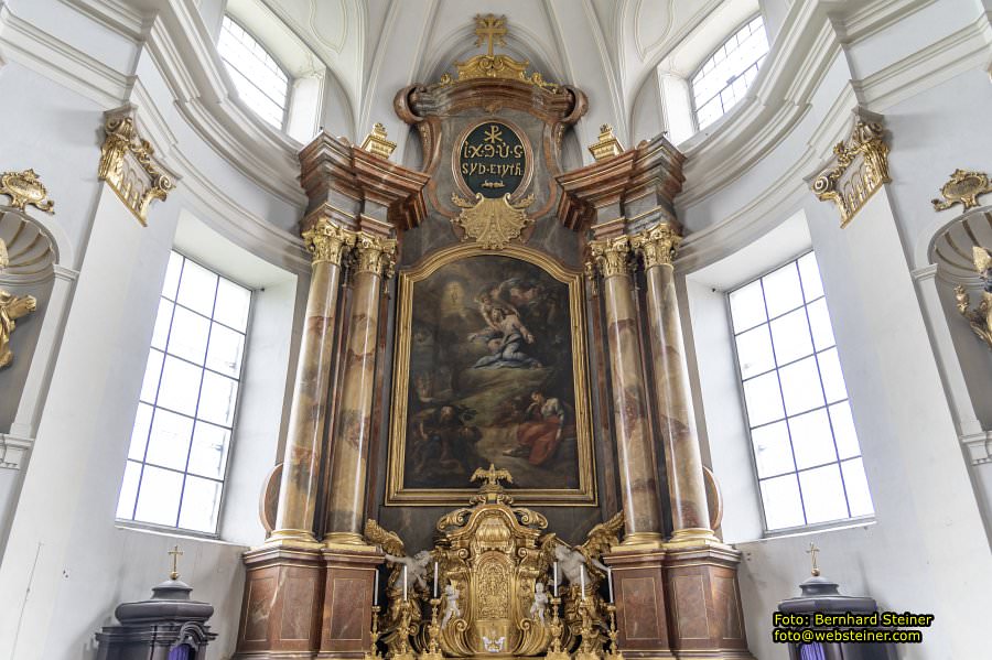 Wallfahrtskirche Maria Lanzendorf mit Kalvarienberg, April 2026