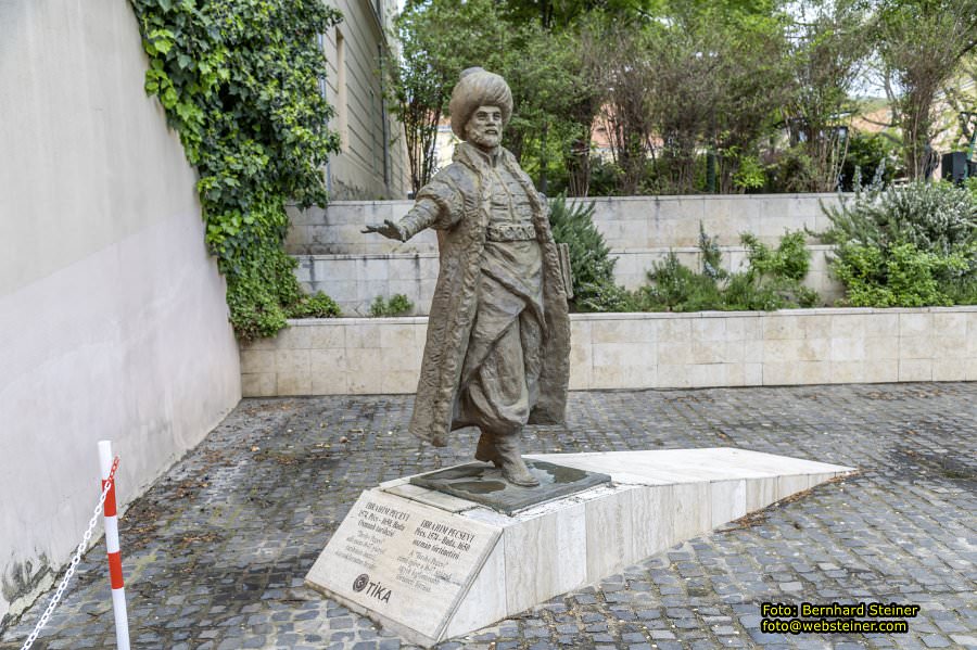 P�cs / F�nfkirchen, April 2026