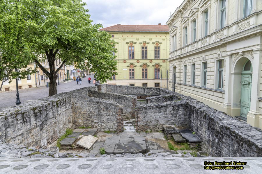 P�cs / F�nfkirchen, April 2026