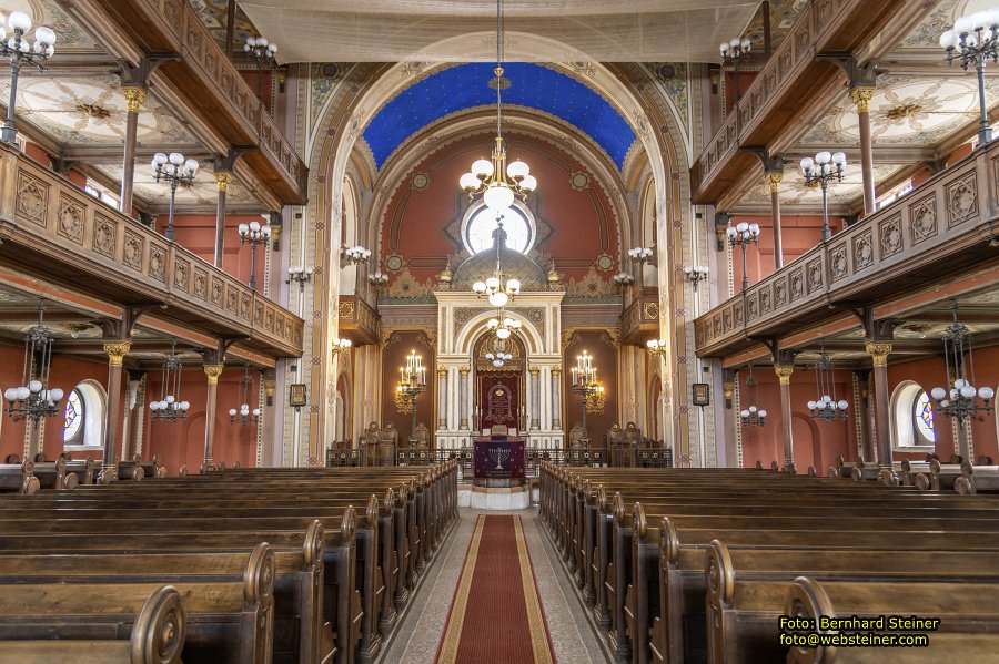 P�cs / F�nfkirchen, April 2026