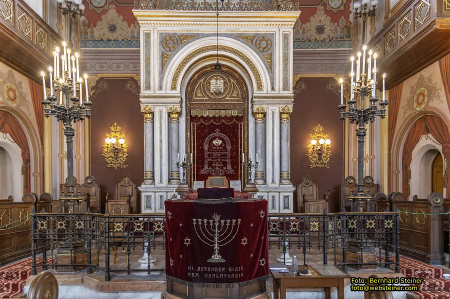 P�cs / F�nfkirchen, April 2026