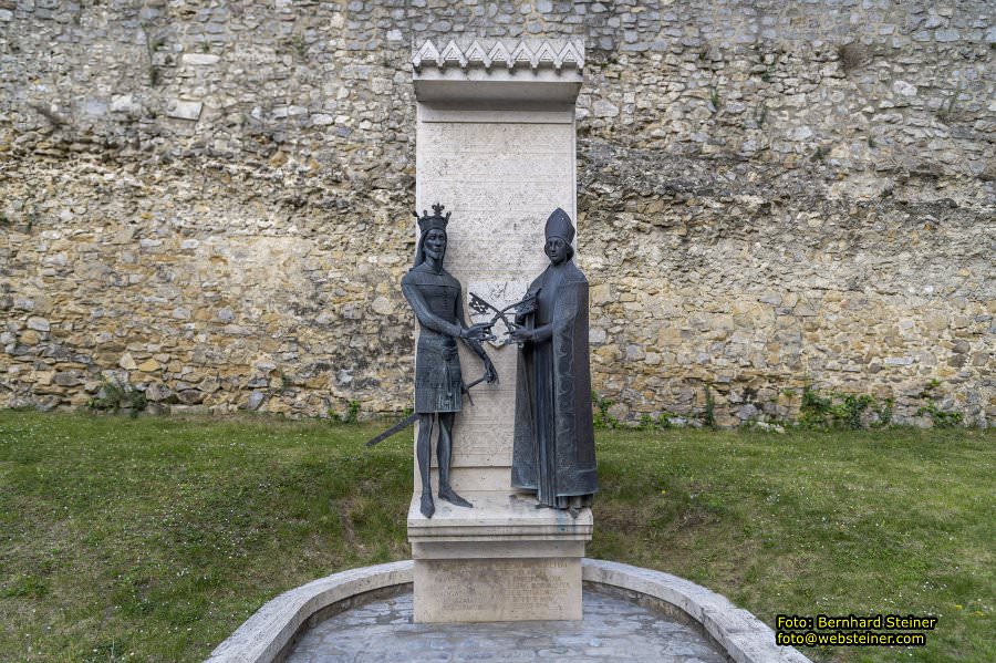 P�cs / F�nfkirchen, April 2026