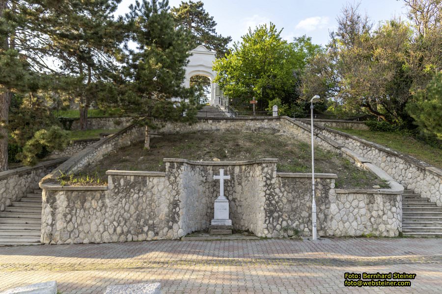 P�cs / F�nfkirchen, April 2026
