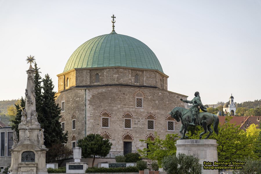 P�cs / F�nfkirchen, April 2026