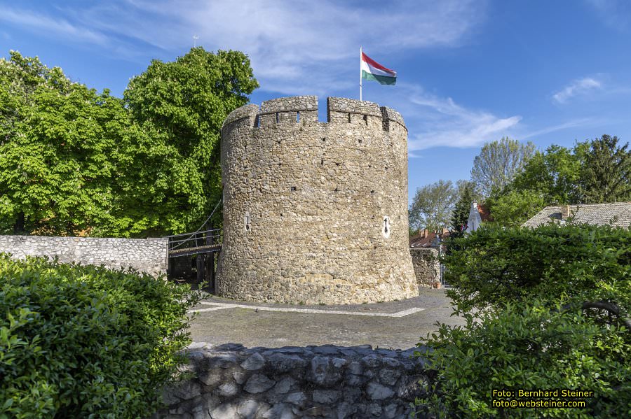 P�cs / F�nfkirchen, April 2026