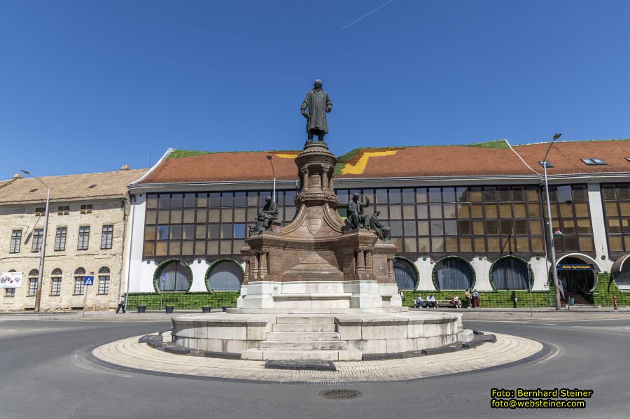P�cs / F�nfkirchen, April 2026