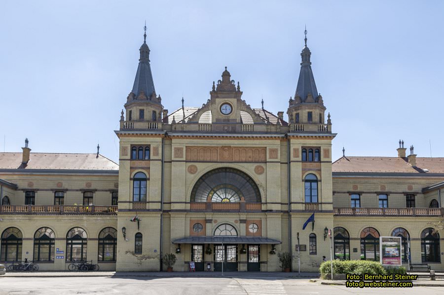 P�cs / F�nfkirchen, April 2026