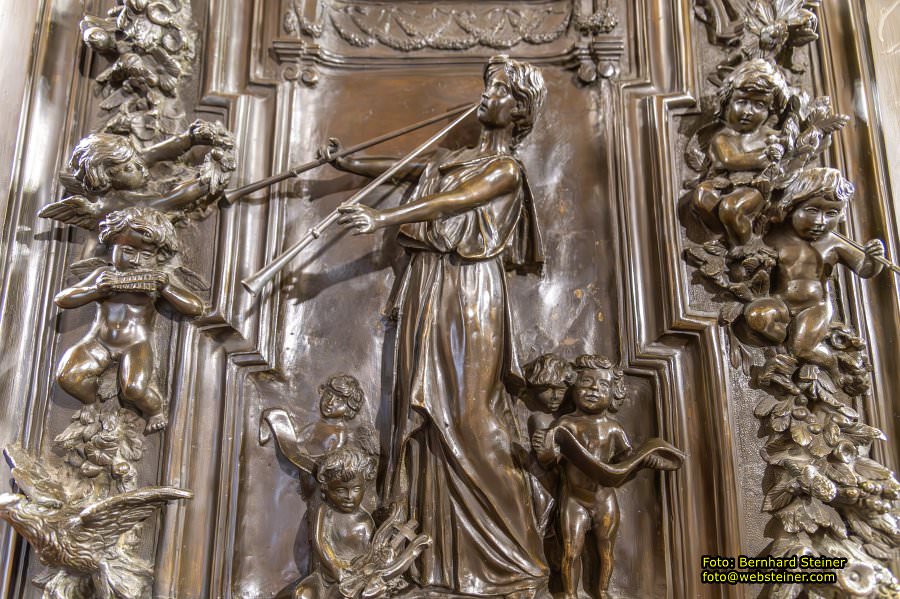 Peles, Brasov, Bran in Rum�nien, April 2024