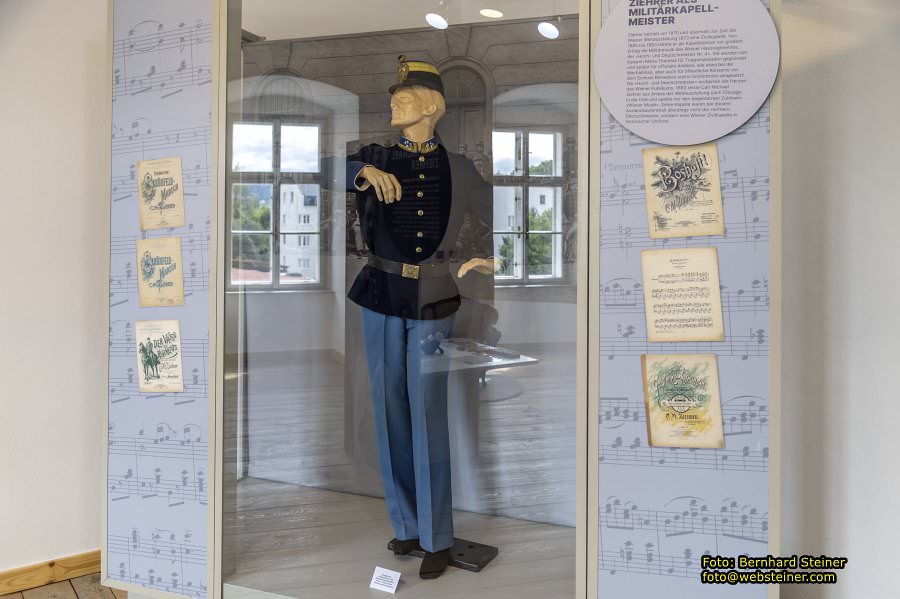 Pfarrkirche und Schloss Traismauer, August 2023